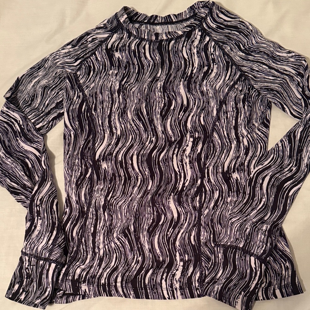 Lightweight black & white running shirt